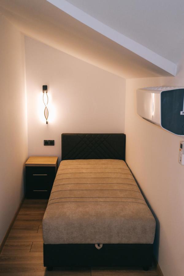 Prenociste & Restoran - Kasic Bed & Breakfast Brodarevo Exterior photo